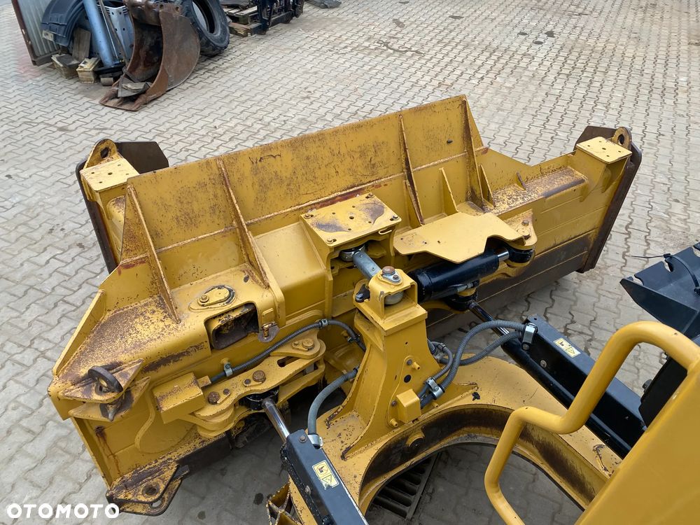 Caterpillar CAT D6N LGP, 2016 ROK, 7800 MTH, Z NIEMIEC, PIĘKNY STAN - 34