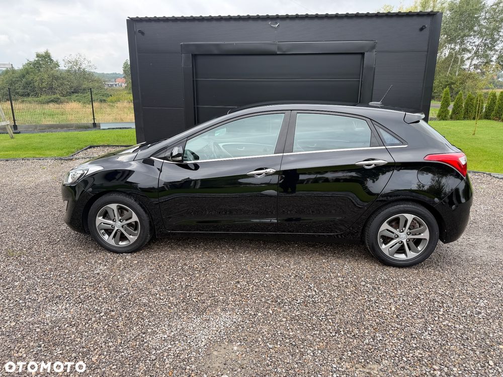 Hyundai i30 blue 1.6 GDI YES Gold - 8
