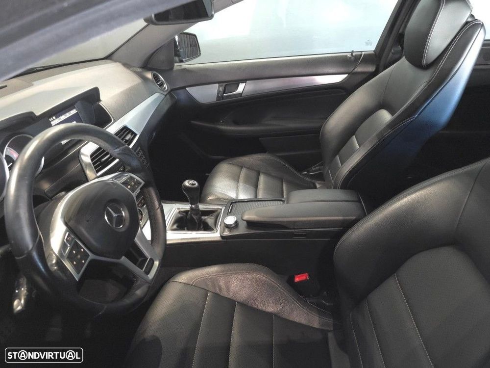 Mercedes-Benz C 220 - 17