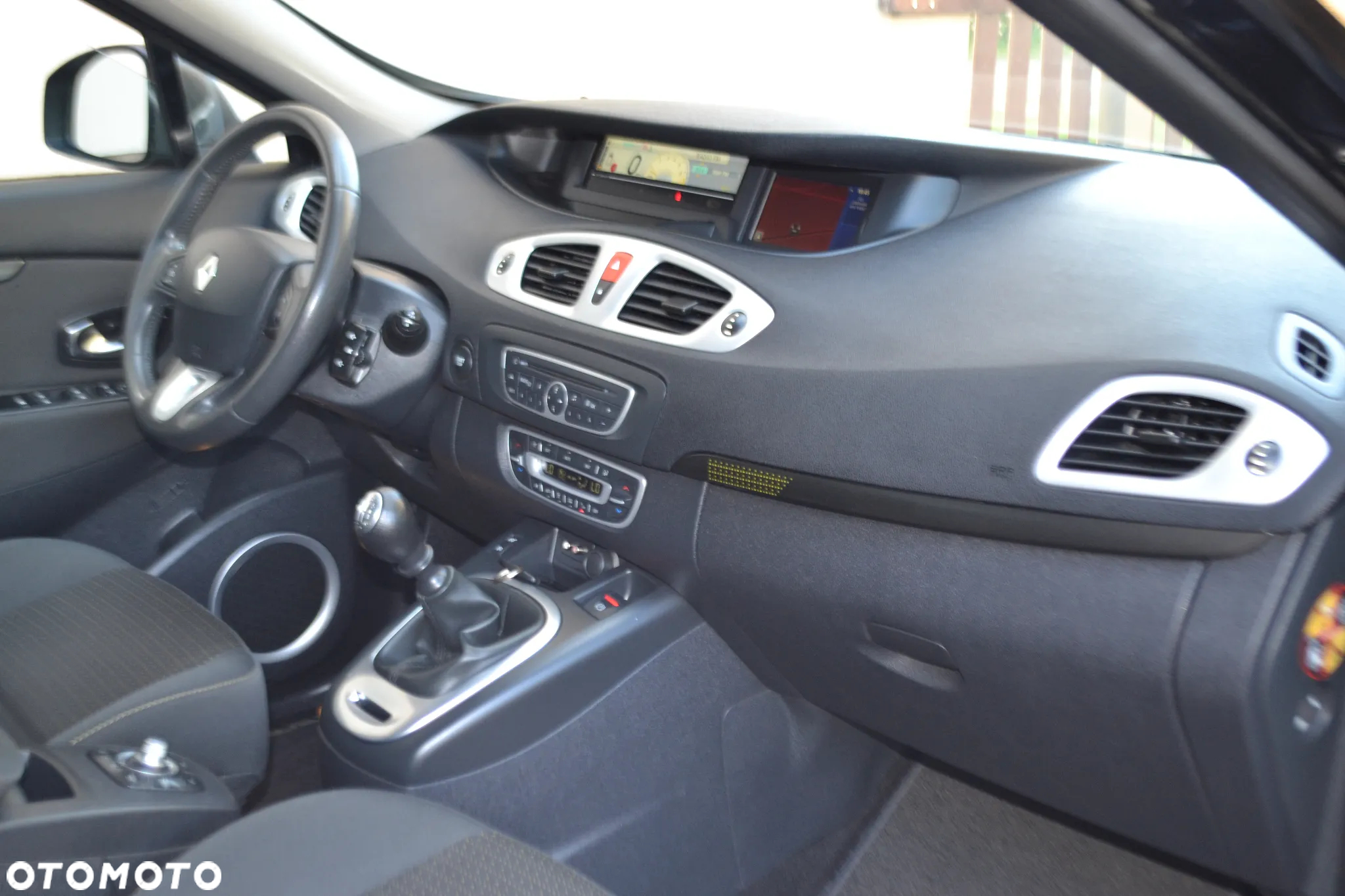 Renault Scenic 1.4 16V TCE TomTom Edition - 17