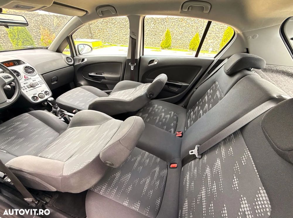 Opel Corsa 1.2 Essentia - 20