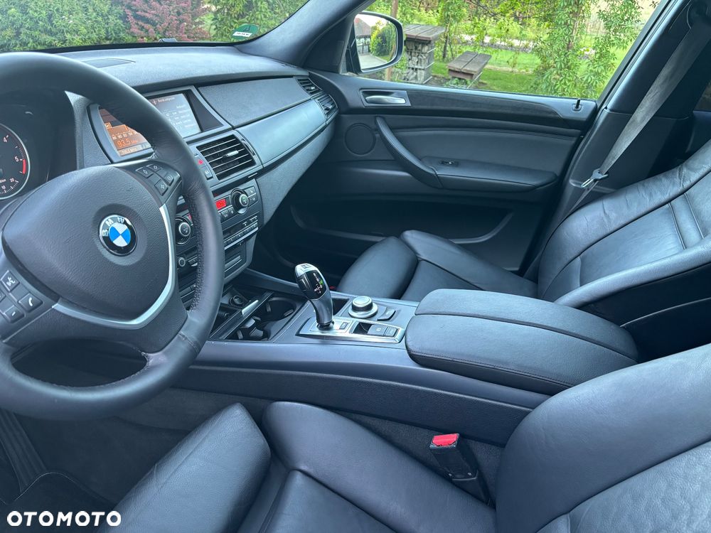 BMW X5 xDrive30d - 16
