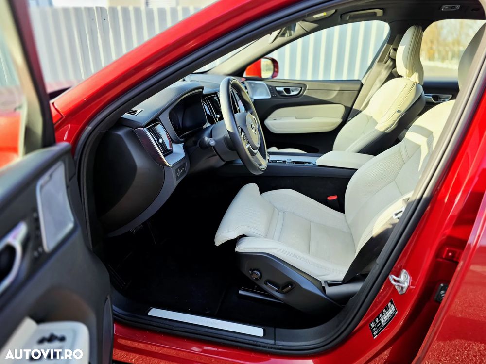 Volvo XC 60 T6 AWD Recharge Geartronic Inscription - 14