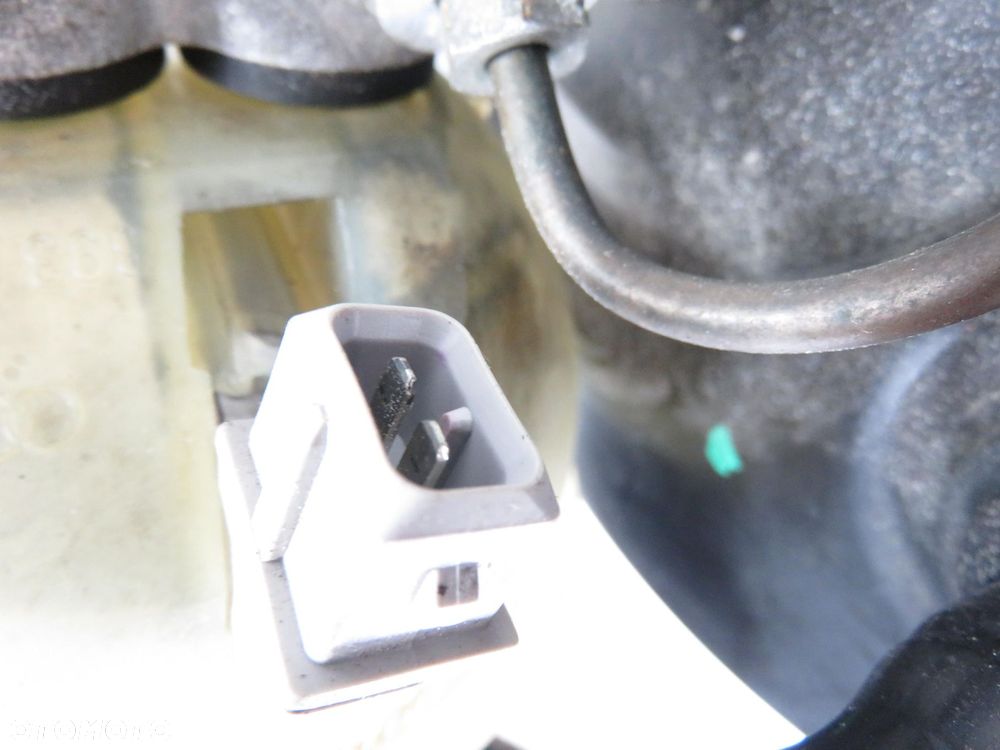 SERWO AUDI 80 B4 1.9 TDI 8A0612105C - 3