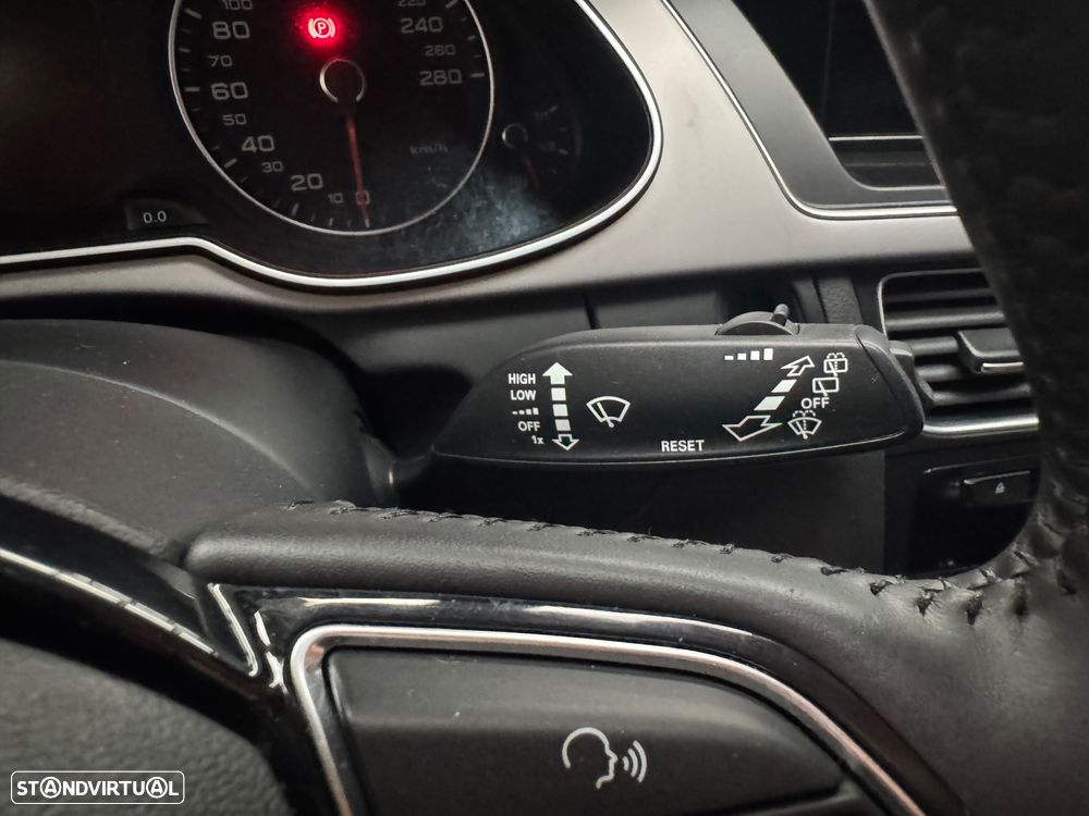 Audi A4 Avant 2.0 TDI Business Line Sport - 23