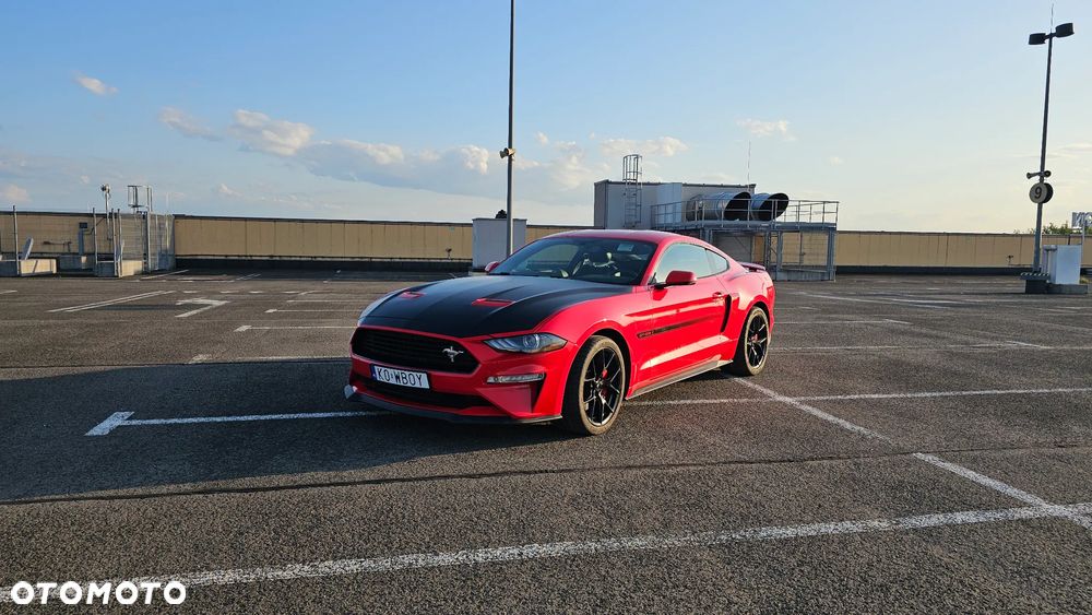 Ford Mustang - 4