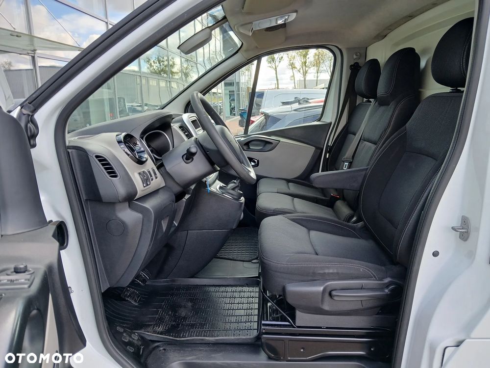 Renault TRAFIC - 11