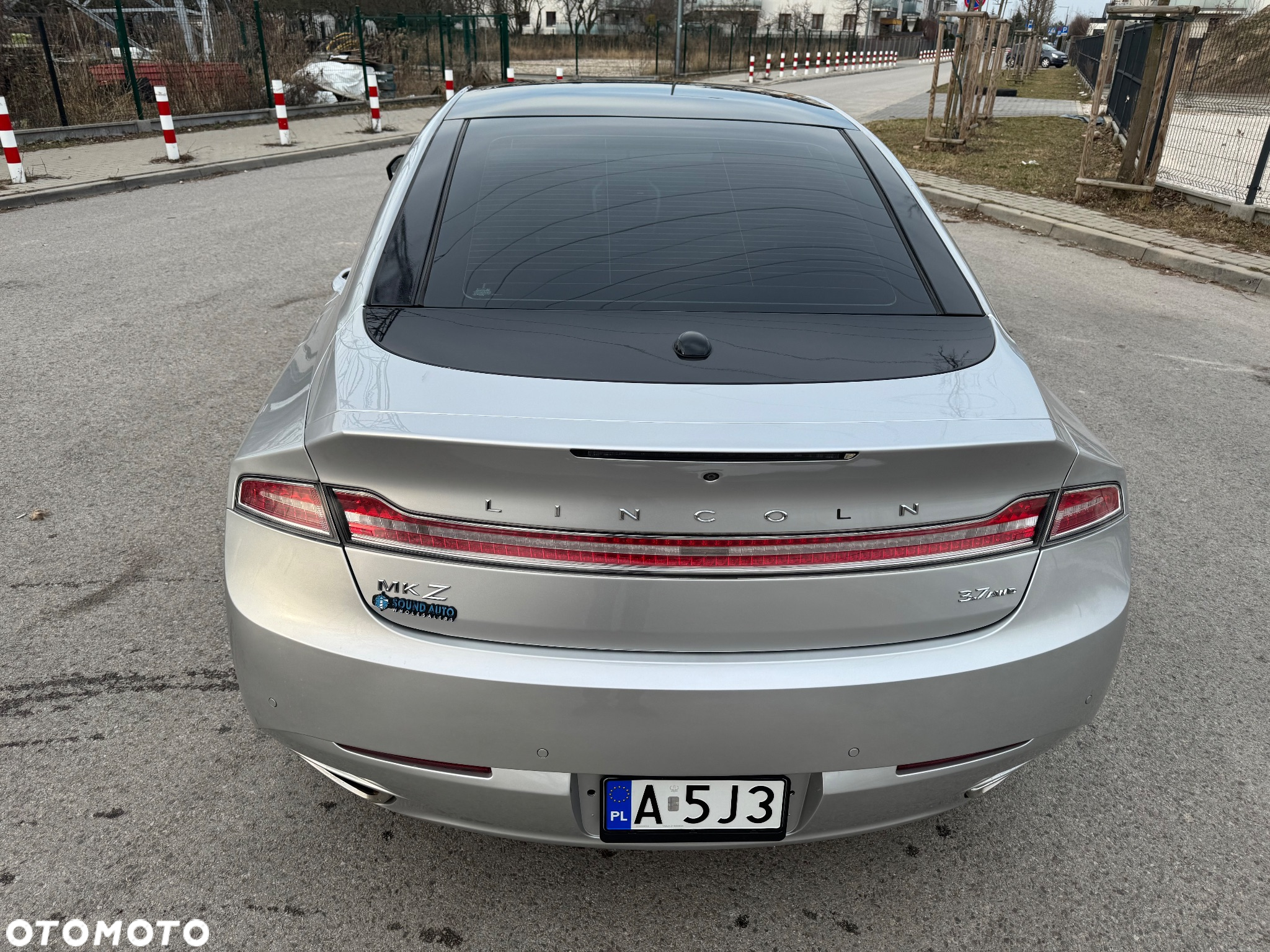 Lincoln MKZ - 27