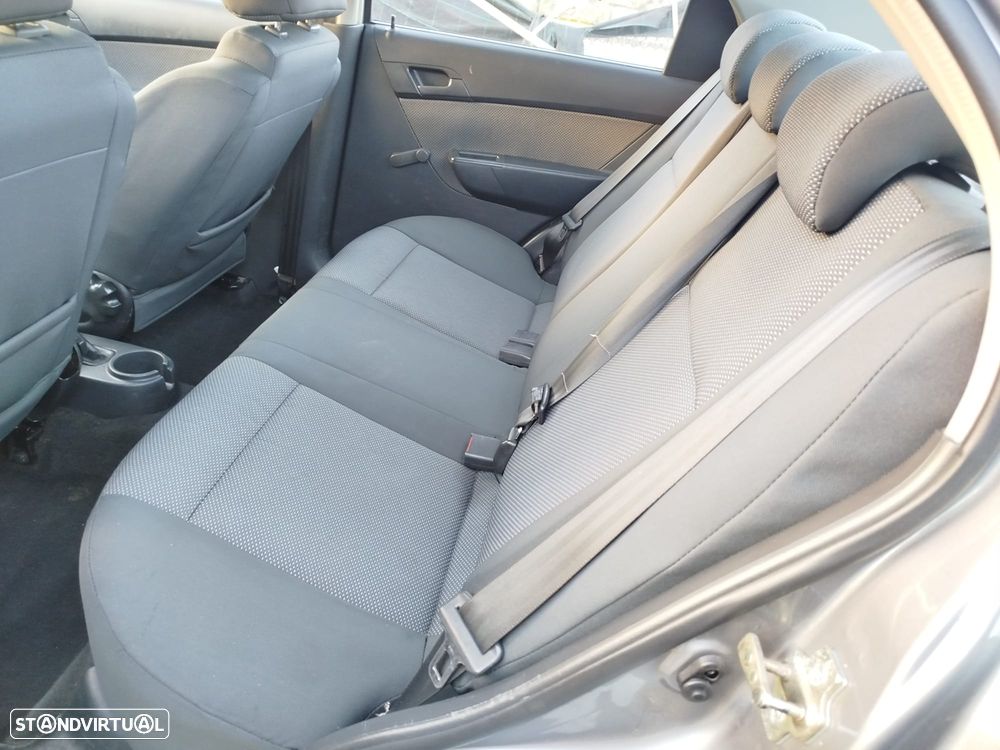 Chevrolet Aveo 1.2 LS - 17