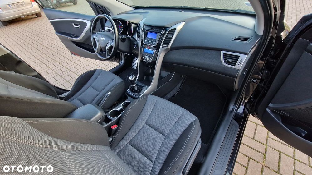 Hyundai i30 1.6 CRDi Comfort - 13