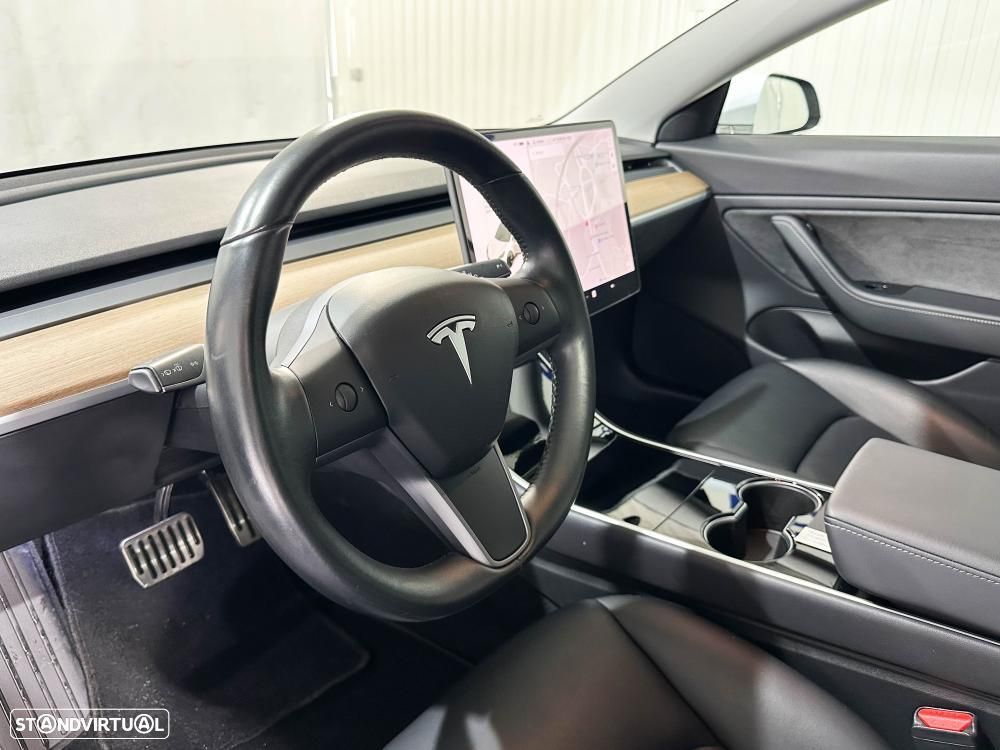 Tesla Model 3 Long-Range Dual Motor AWD - 18