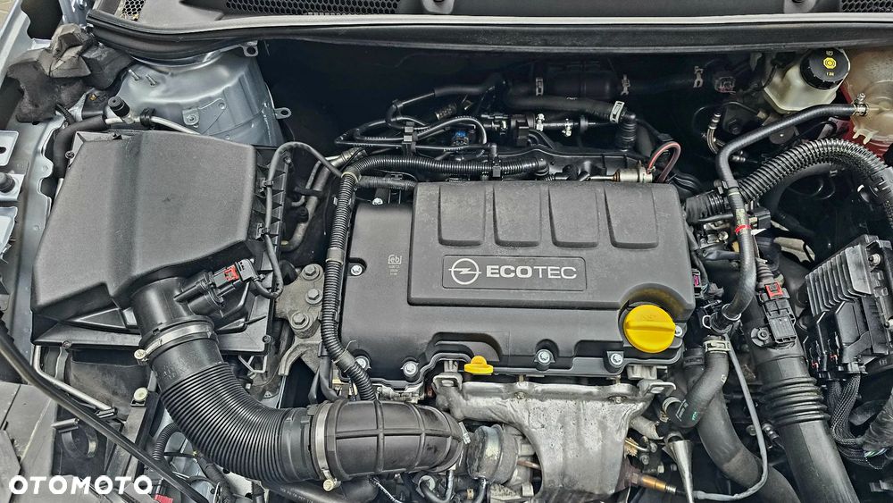 Opel Astra 1.4 Turbo - 19