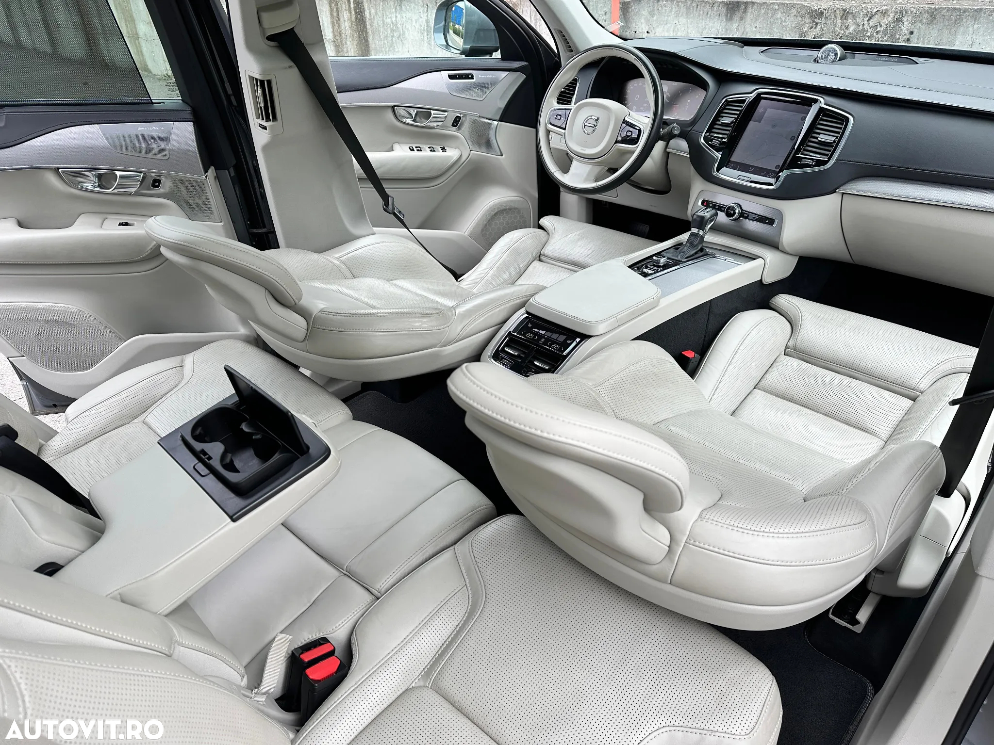 Volvo XC 90 D5 AWD Geartronic Inscription - 8