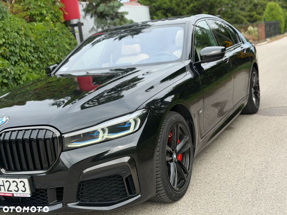 BMW Seria 7 740d xDrive mHEV sport - 39