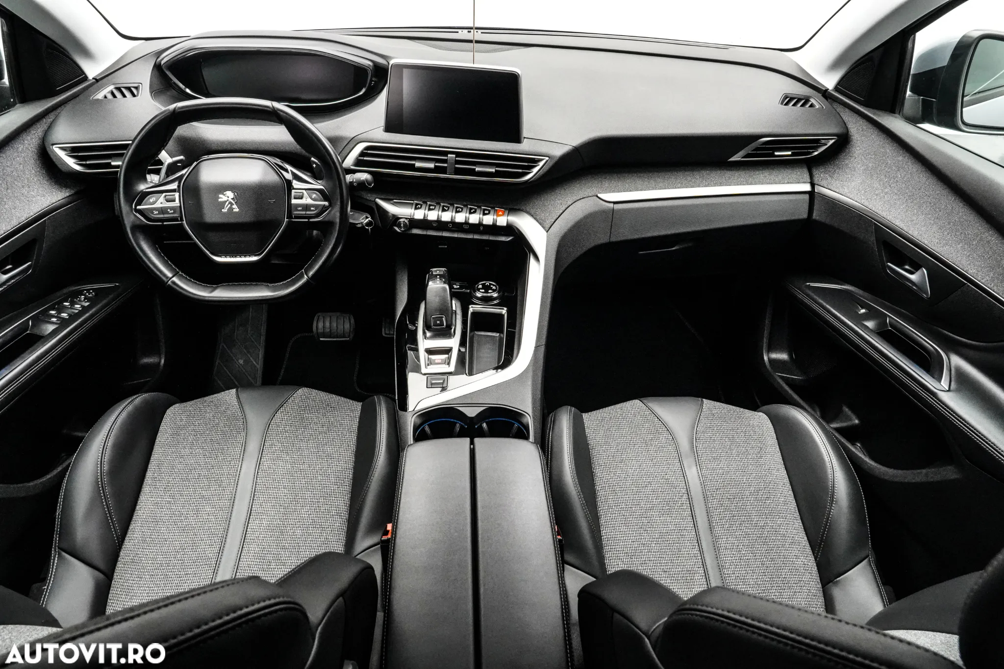 Peugeot 5008 1.2L PureTech EAT8 S&S Allure Pack - 8