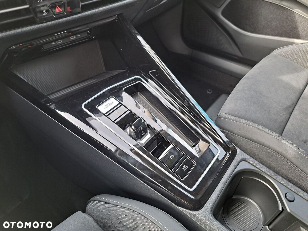 Volkswagen Golf Variant 1.5 eTSI mHEV Style DSG - 23
