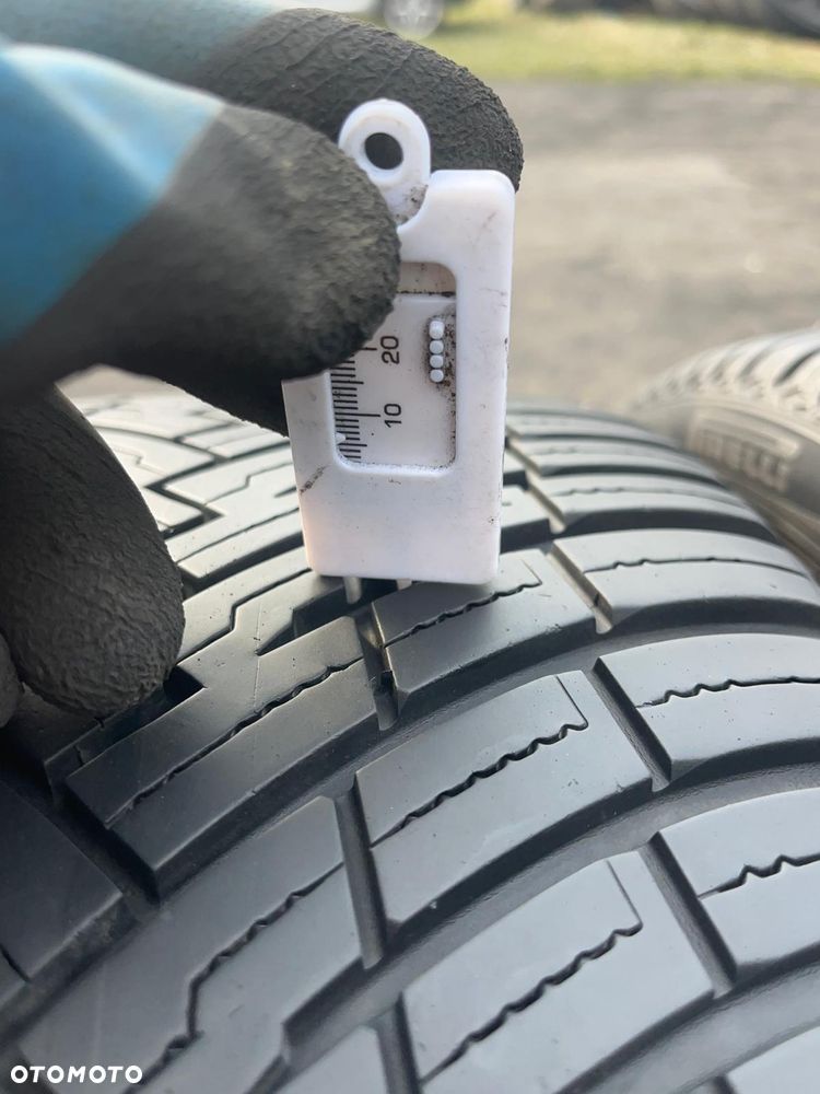 245/35 R19 93Y Pirelli Cinturato SF2 All Season - 2