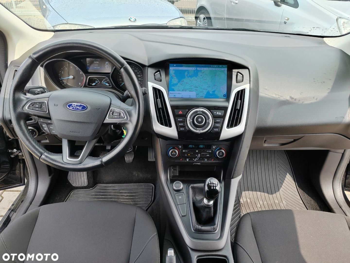 Ford Focus - 34