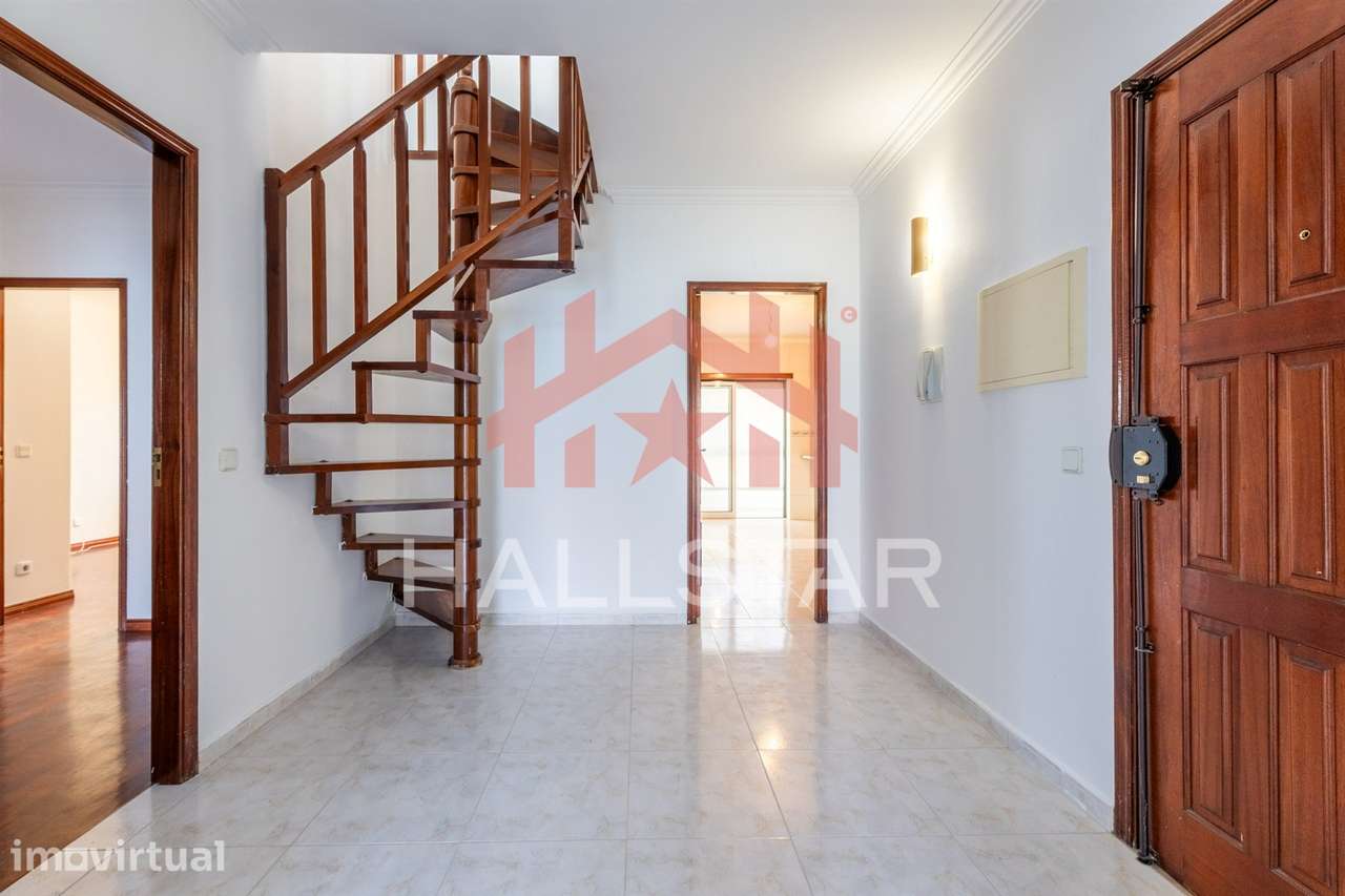 Apartamento T3+1 Duplex / Garagem Fechada / Leiria - Grande imagem: 5/37
