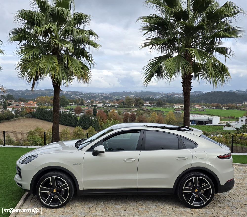 Porsche Cayenne Coupé E-Hybrid - 8