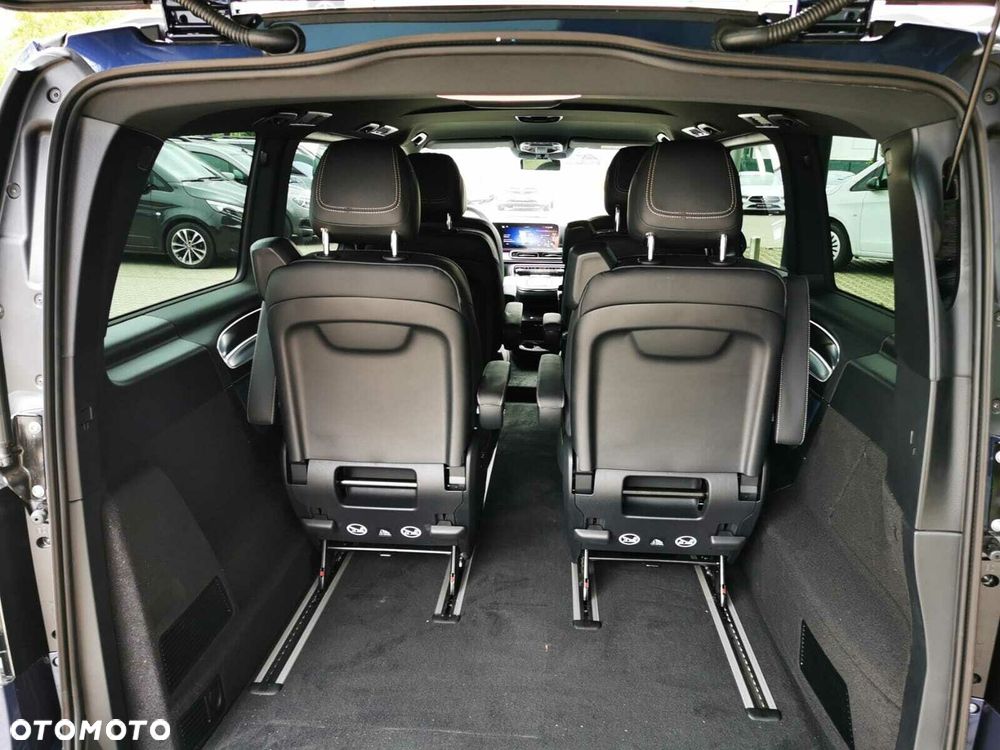Mercedes-Benz EQV - 10