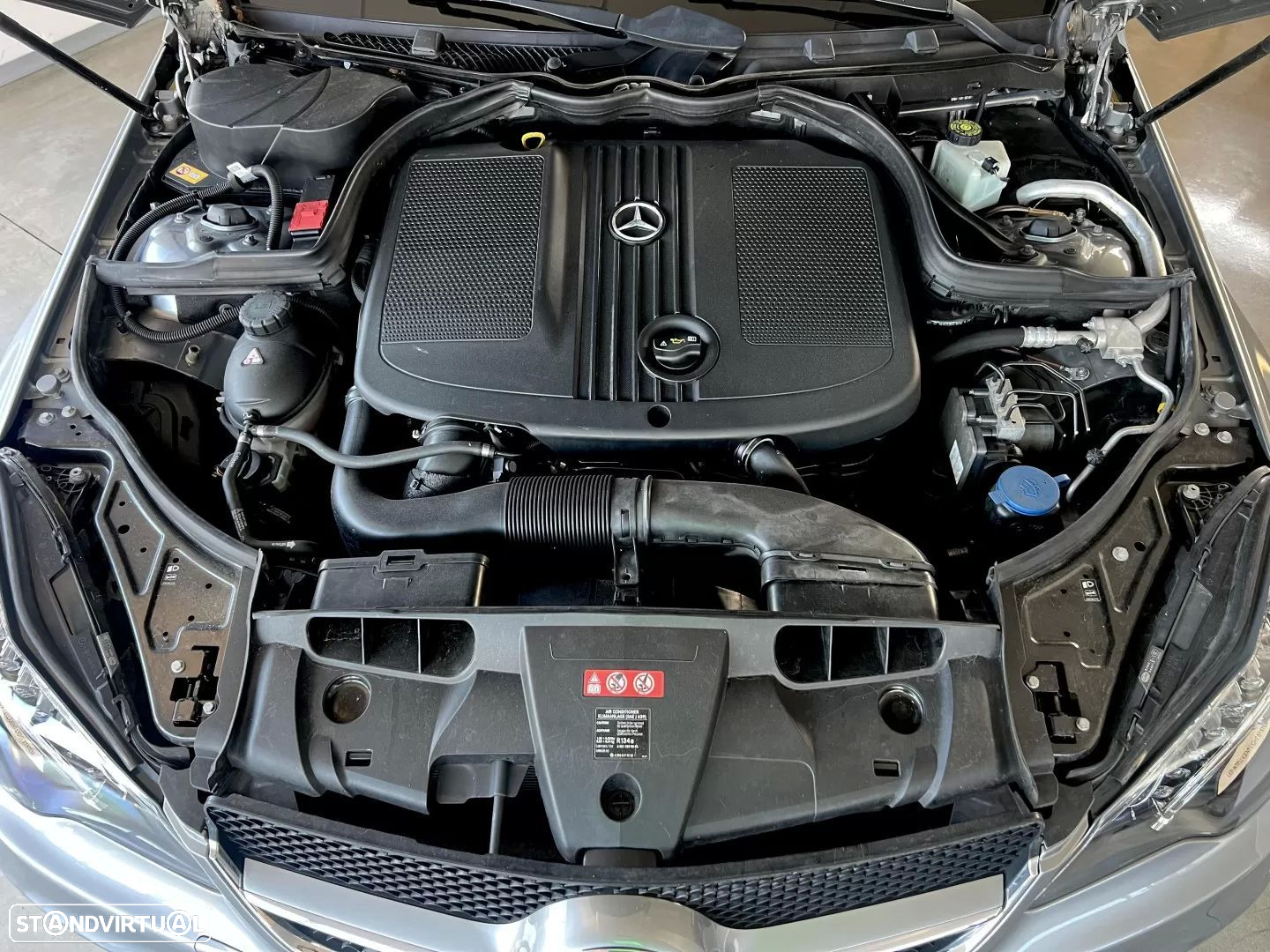 Mercedes-Benz E 220 CDI Coupe 7G-TRONIC - 19