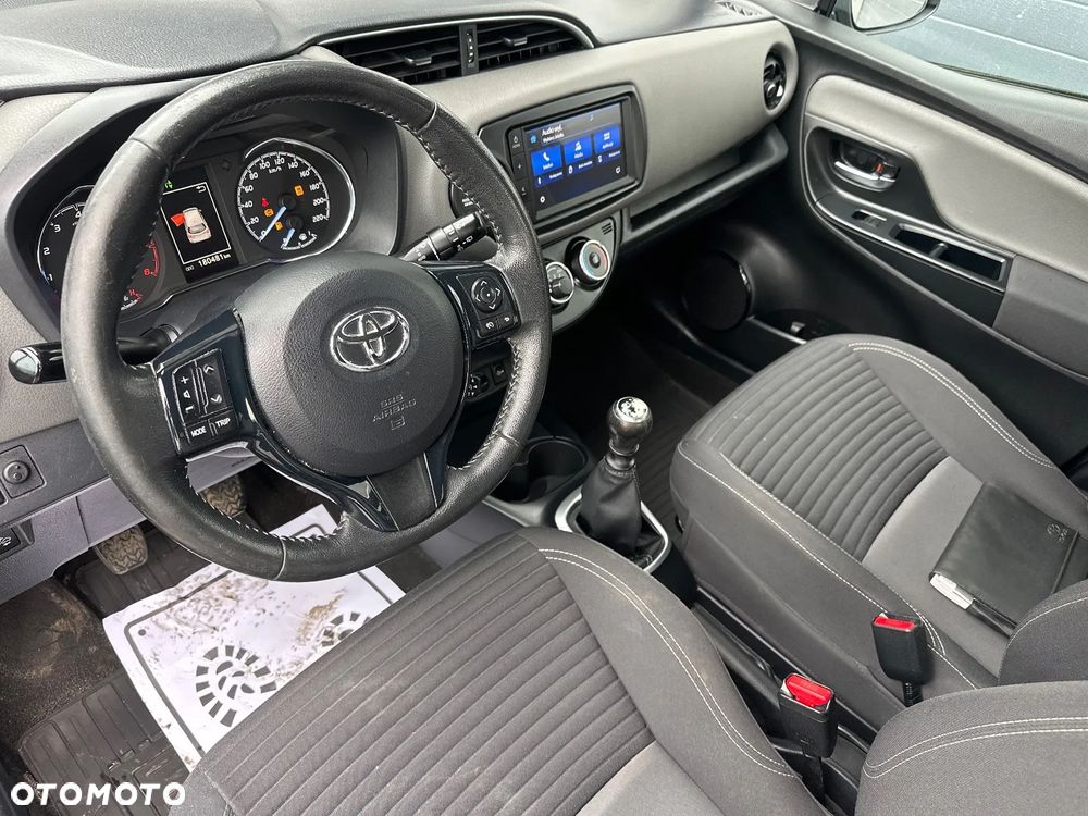 Toyota Yaris 1.5 Active - 19