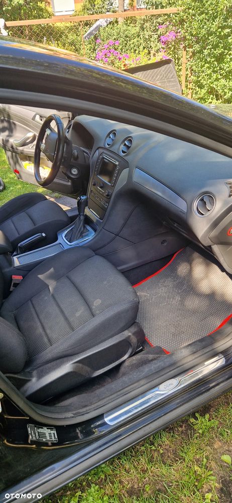 Ford Mondeo - 16
