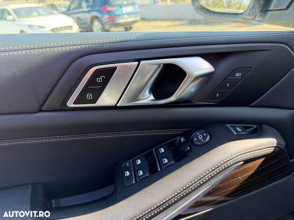 BMW X5 xDrive30d - 16