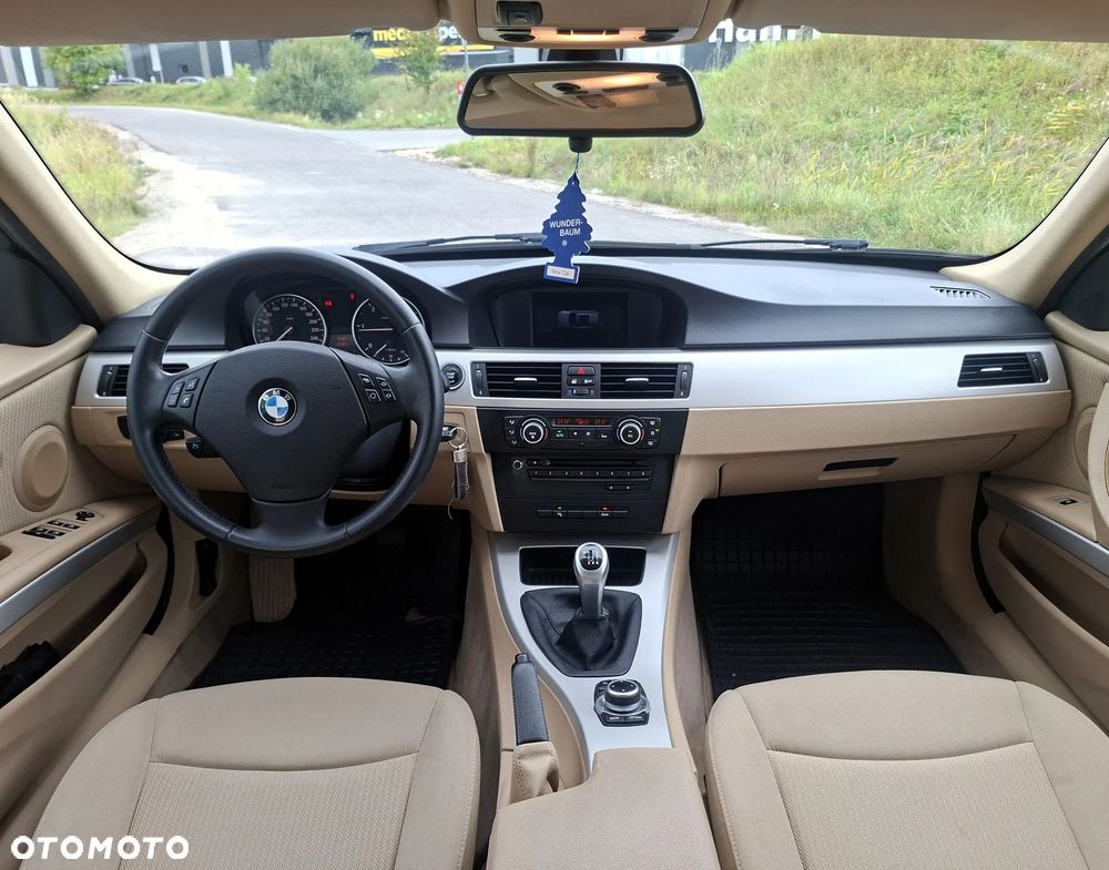 BMW Seria 3 318d DPF Edition Exclusive - 7