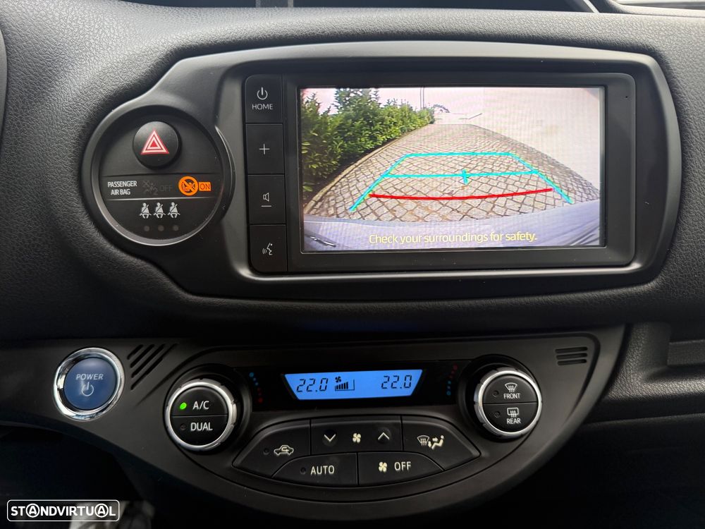 Toyota Yaris 1.5 HSD GR Sport - 35