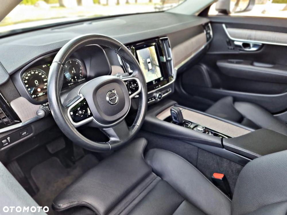 Volvo V90 Cross Country B5 D AWD Ultimate - 28