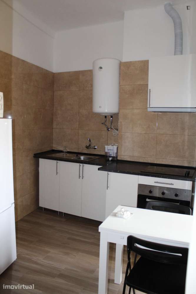 Quarto - localizado em Mouraria Lisbon - Grande imagem: 5/24