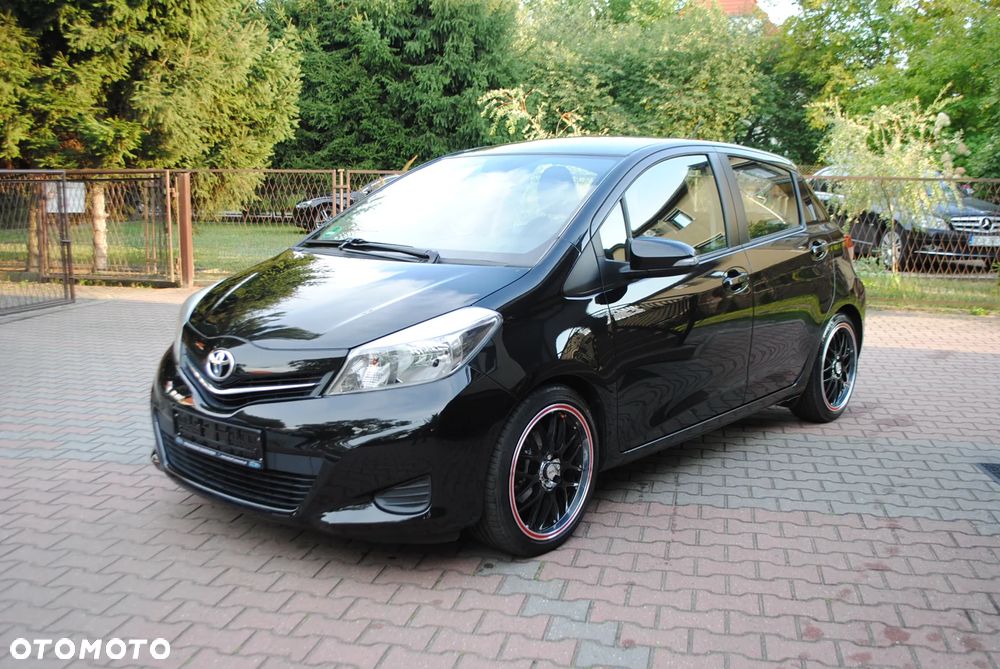 Toyota Yaris 1.0 Premium - 3