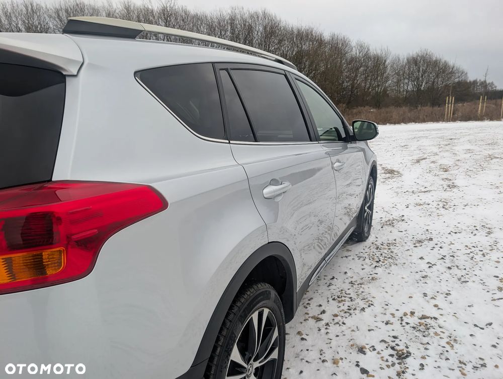 Toyota RAV4 2.0 D-4D Premium - 20