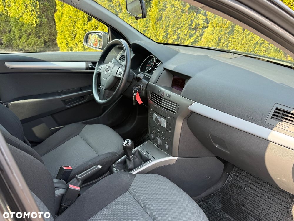Opel Astra 1.4 - 13