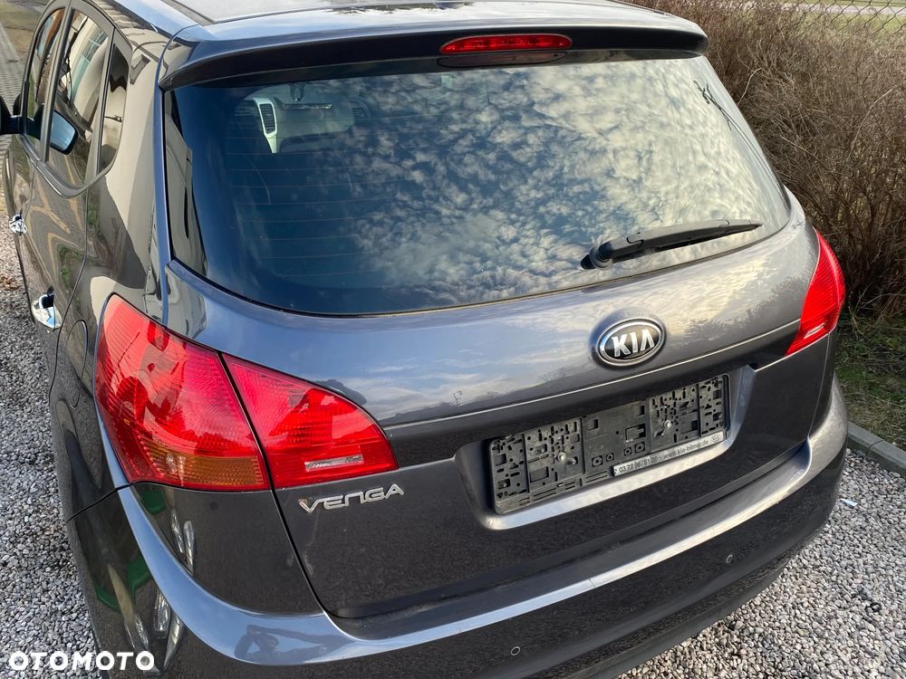 KIA VENGA 09- Klapa bagażnika tył tylna BE - 1