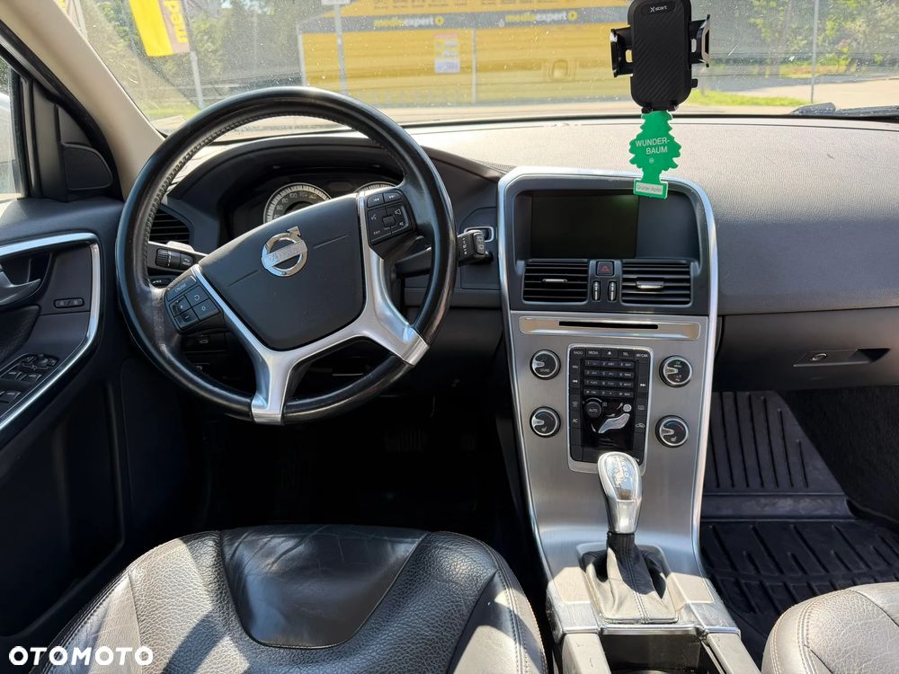Volvo XC 60 D3 Momentum - 5