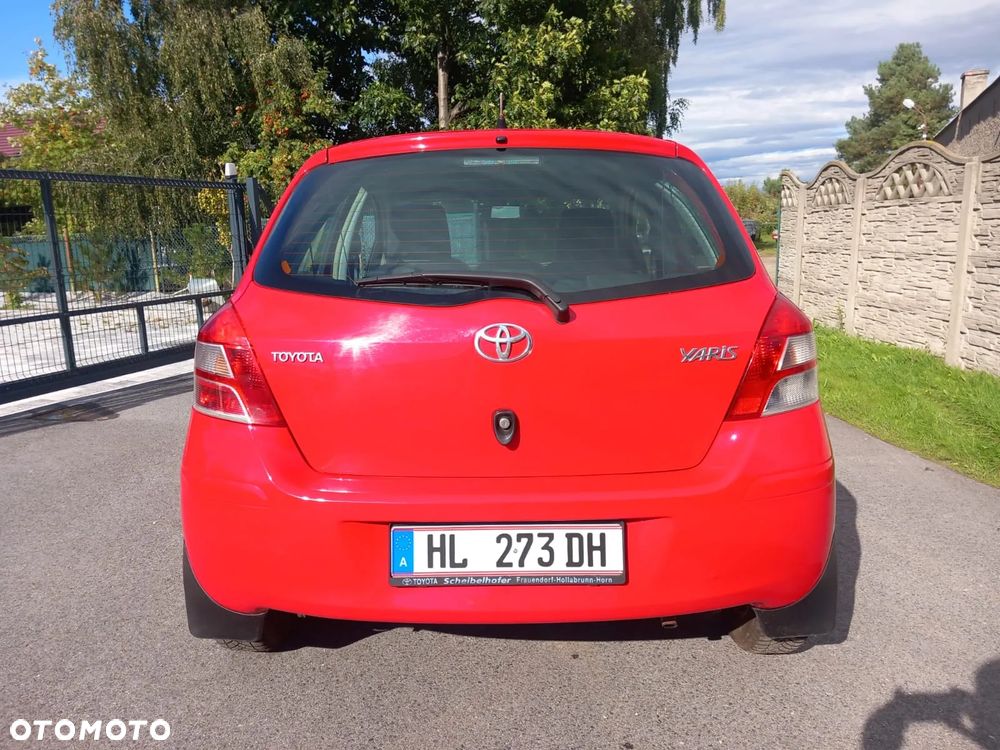 Toyota Yaris - 4