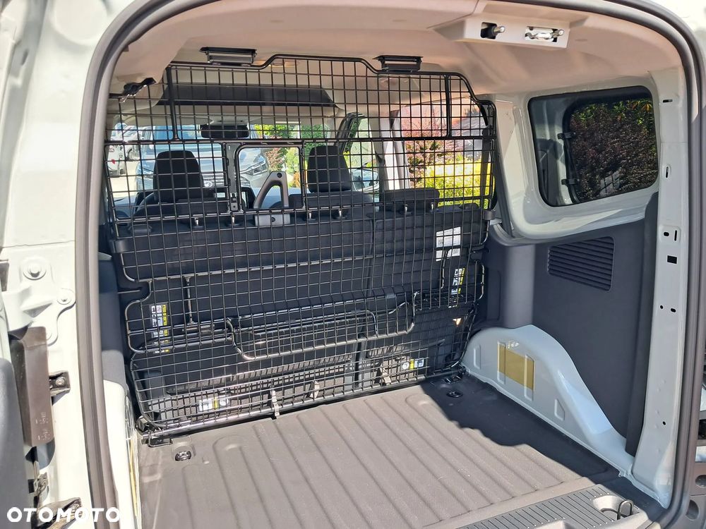 Ford Transit Courier Trend - 27