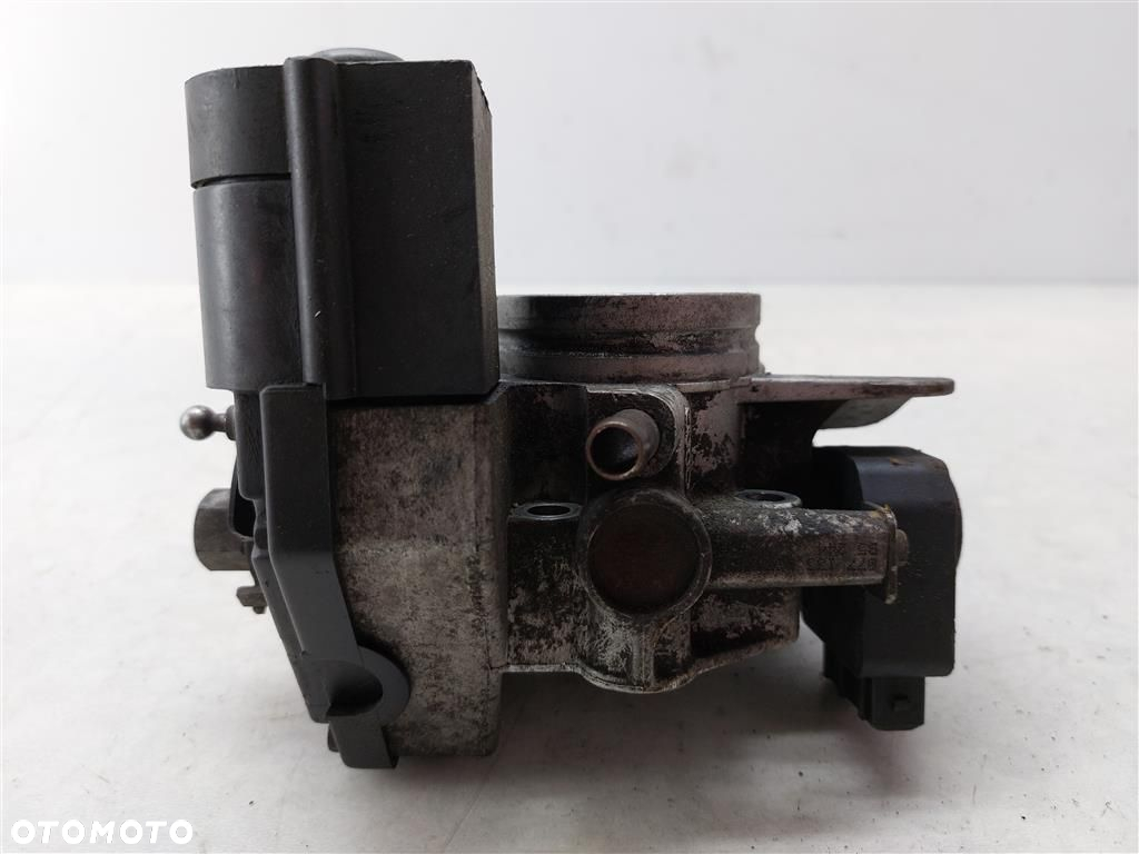 Przepustnica Audi A8 D2 4.2B 299KM 1994-2002R 6 PINÓW 077133063AE PIERBURG - 6