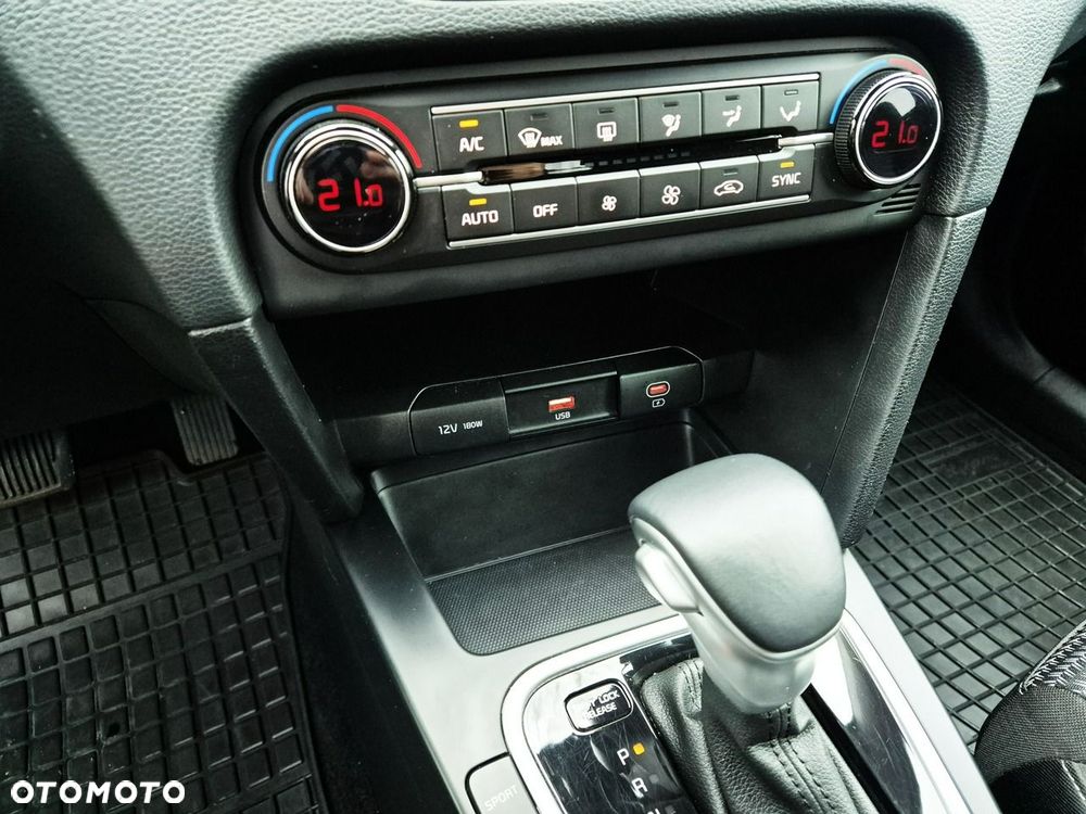 Kia XCeed 1.5 T-GDI M DCT - 27