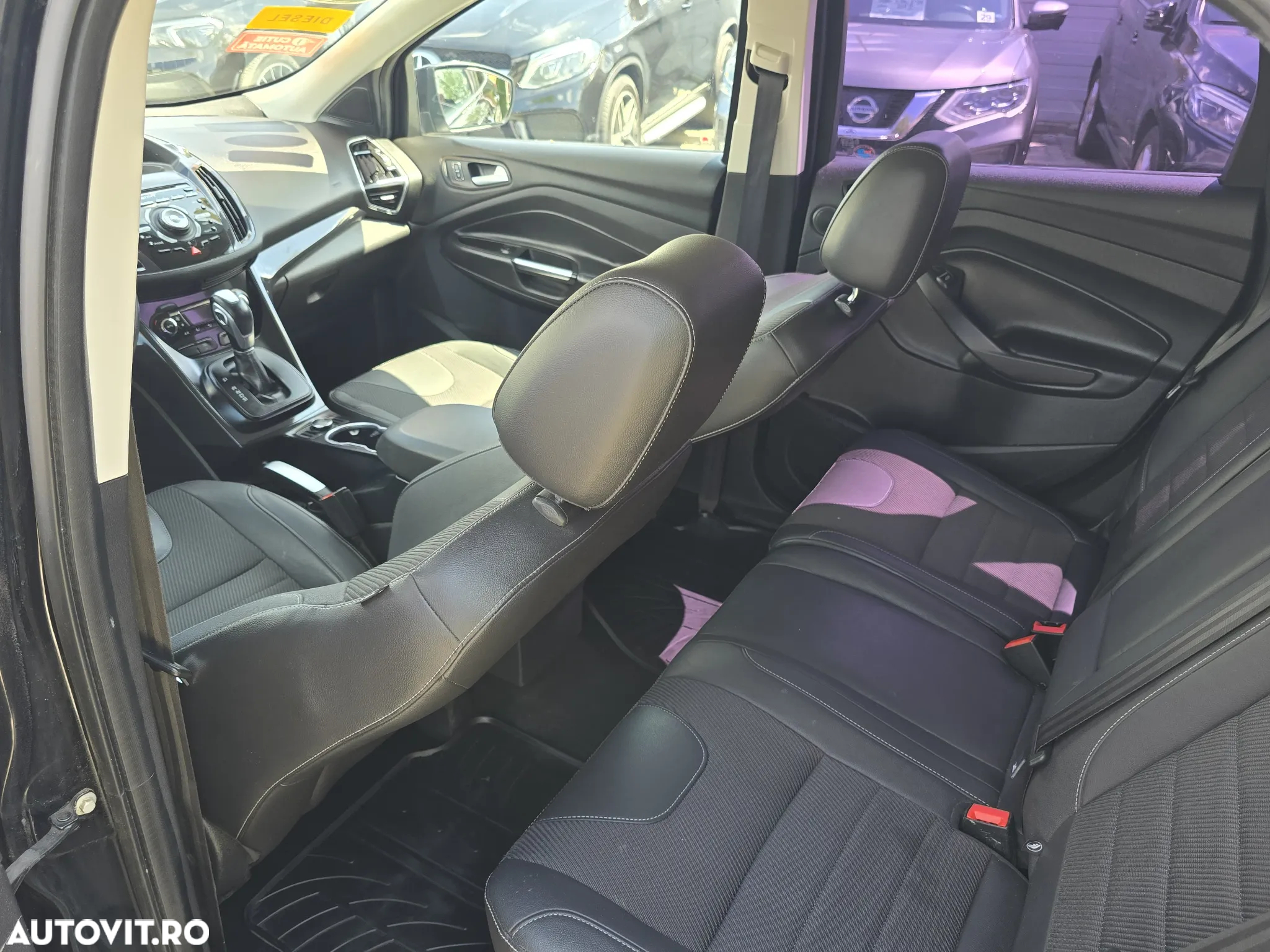 Ford Kuga 2.0 TDCi 4WD Powershift Titanium - 9