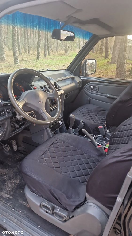 Mitsubishi Pajero 2.5 TD GL - 7