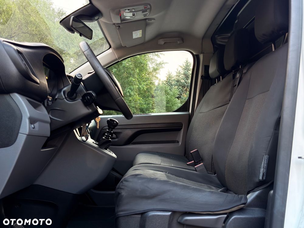 Opel Vivaro - 11
