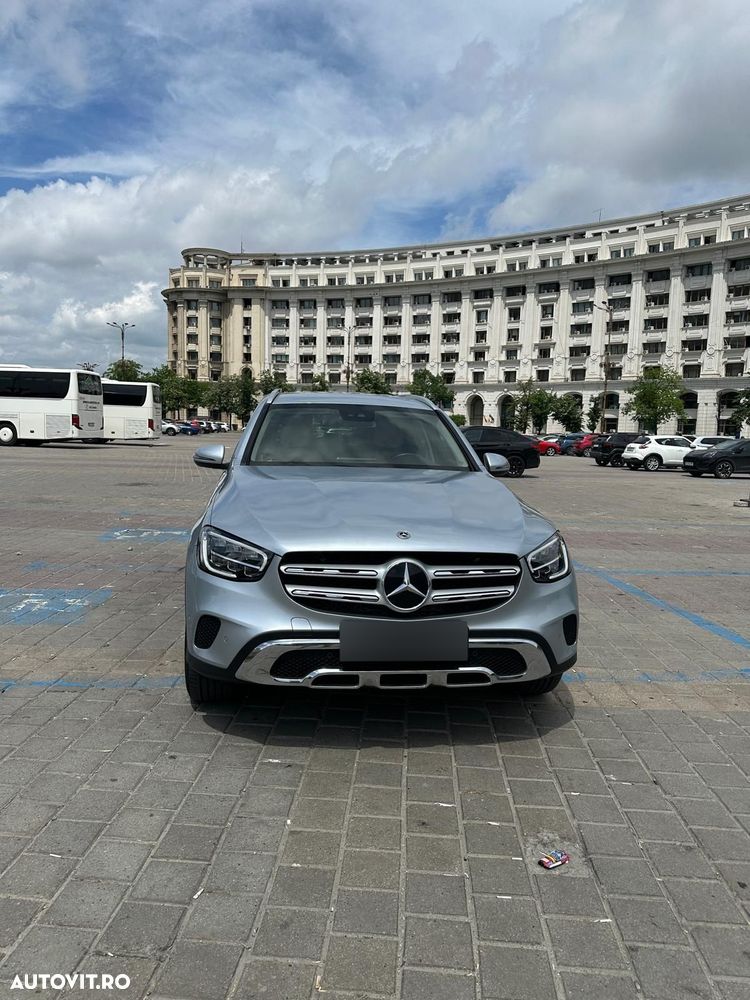 Mercedes-Benz GLC - 21