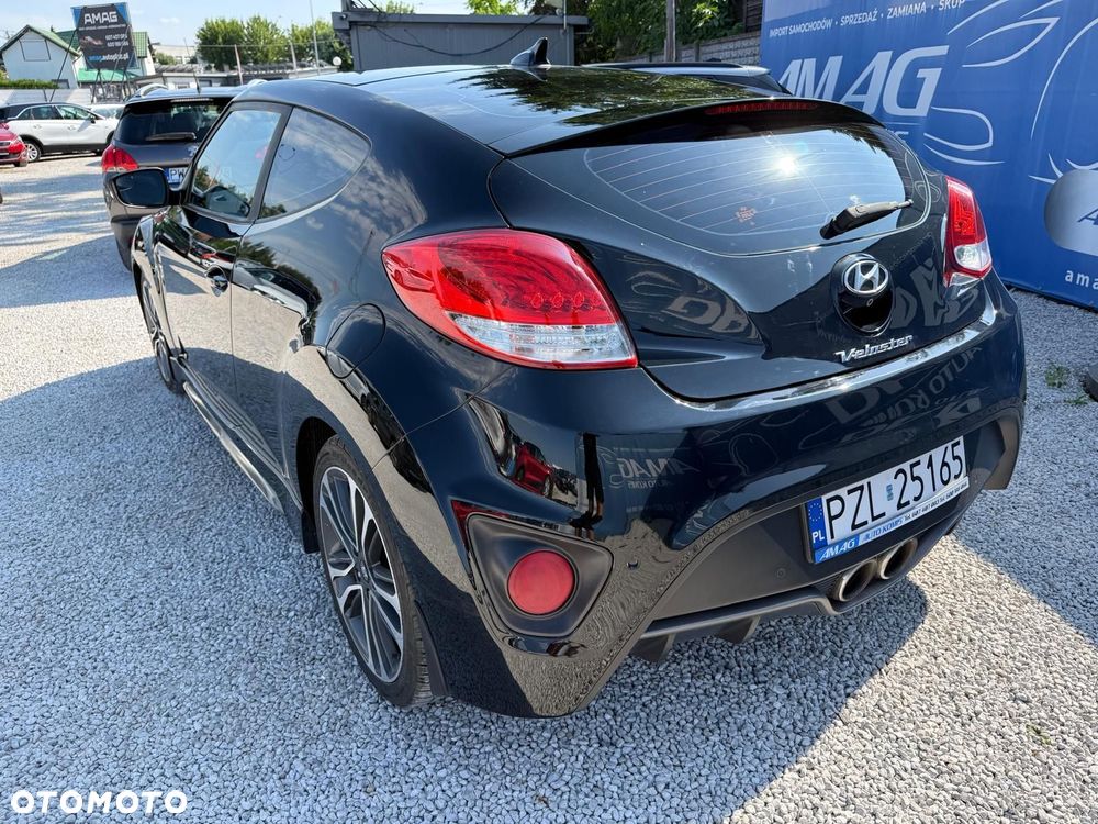 Hyundai Veloster - 8