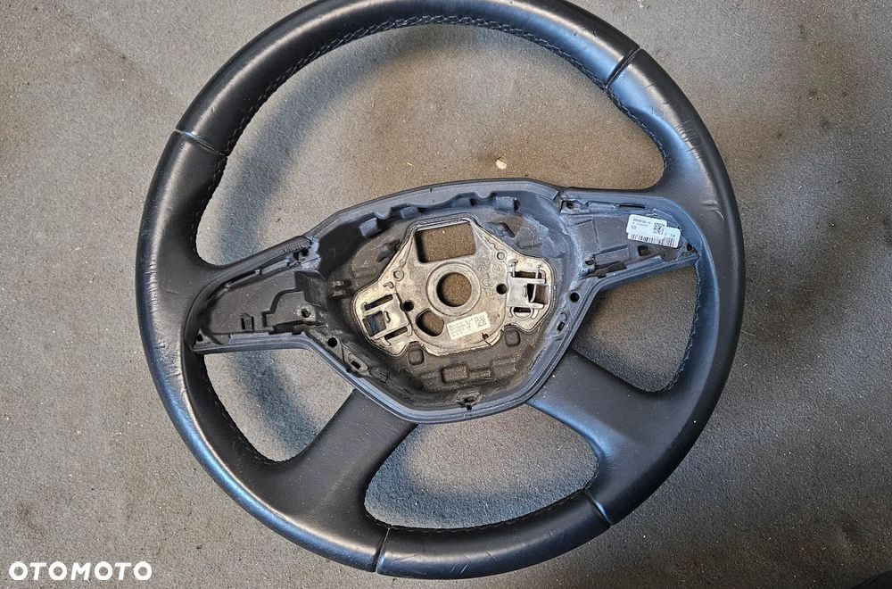 Kierownica skóra skórzana pod multifunkcję Skoda Octavia III 2014r Europa 5E1419091AC