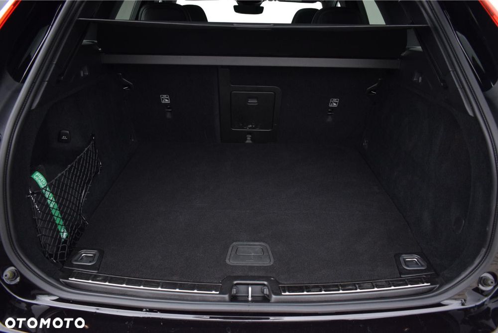 Volvo XC 60 - 33