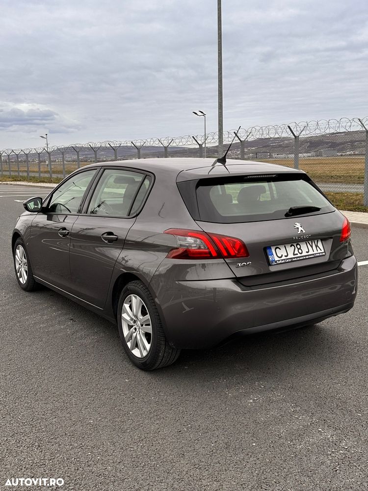 Peugeot 308 BlueHDi 130 Active Pack - 11